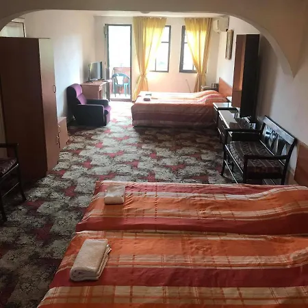 Guestrooms Ross
