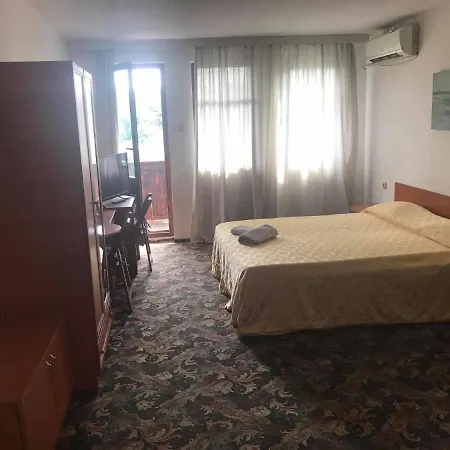 Guestrooms Ross וליקו טורנובו