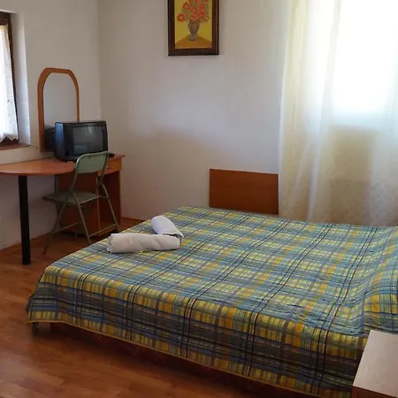 Guestrooms Ross